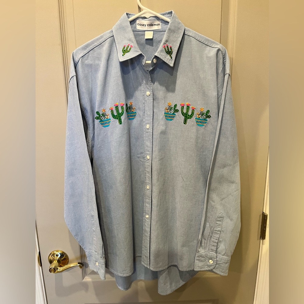 Women’s XL Casey Coleman shirt.